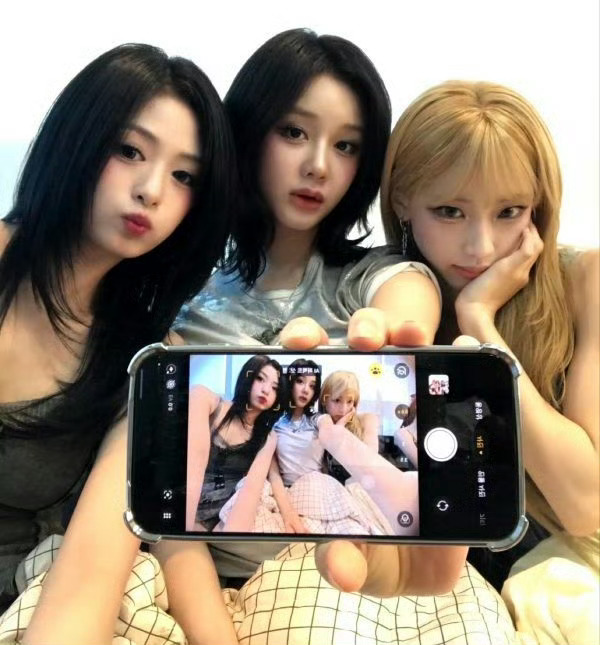 babymonster 这三位干嘛这么美 