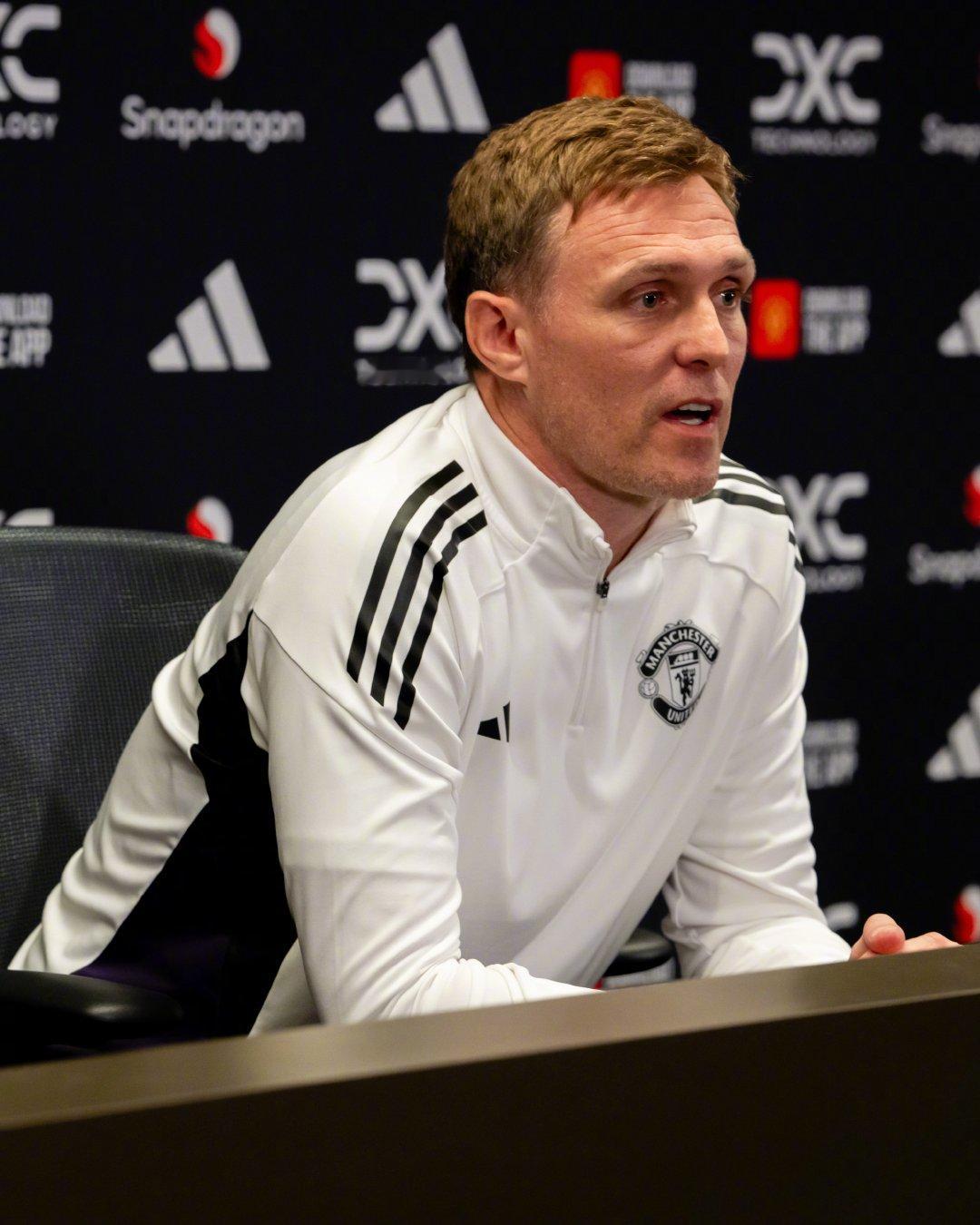 曼联继续客场之旅
⚔️伯恩利vs曼联 
🕗北京时间1月8日 4:15
🏟️摩