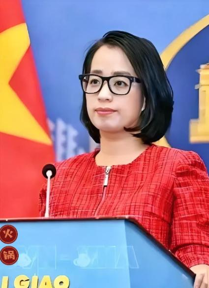 越南外交部发言人范秋姮重申：越南拥有充分的历史证据和法律依据，可以依据国际法主张