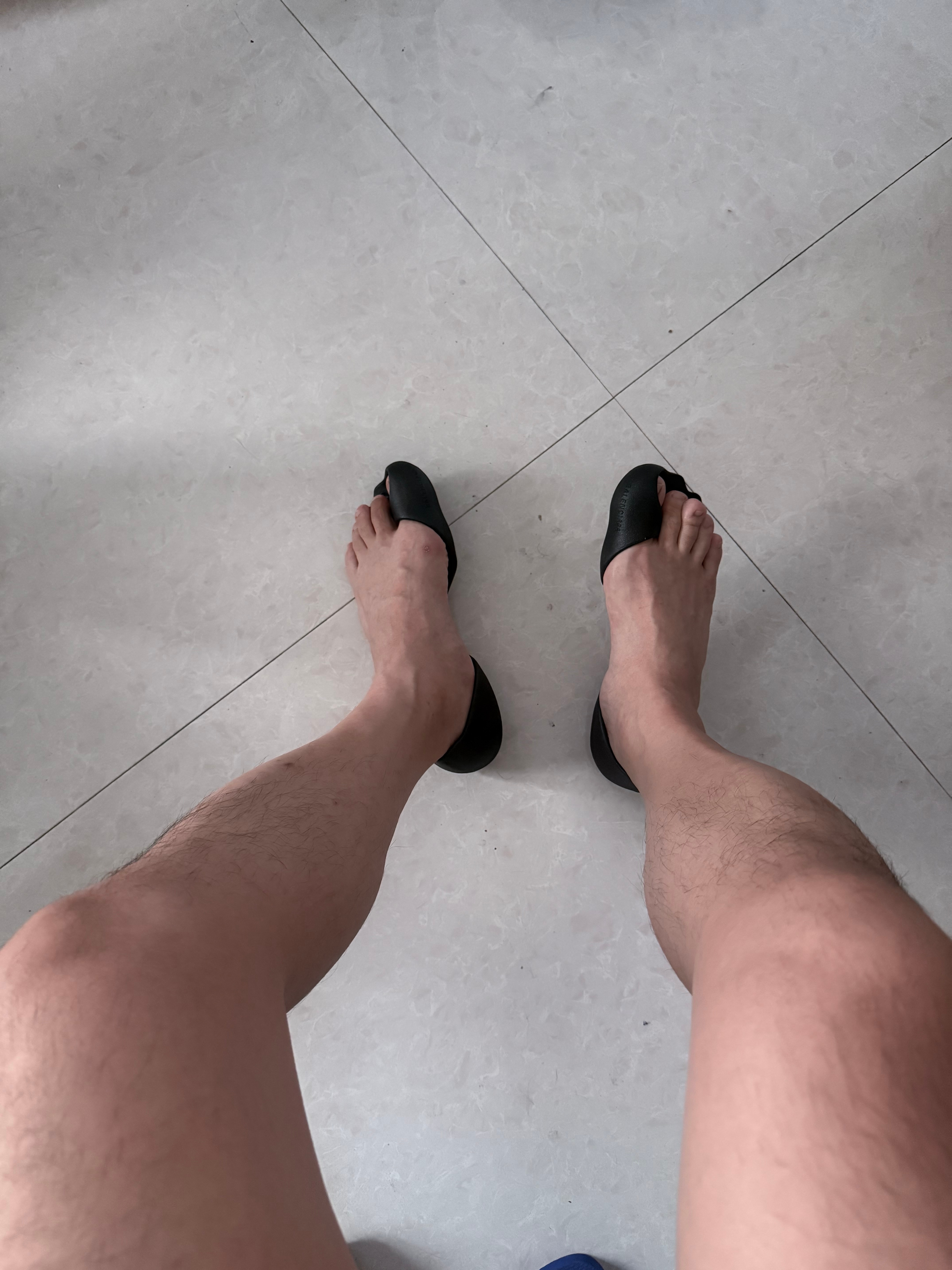 我觉得新鞋子还挺好看的啊，虽然经受了冷眼与嘲笑