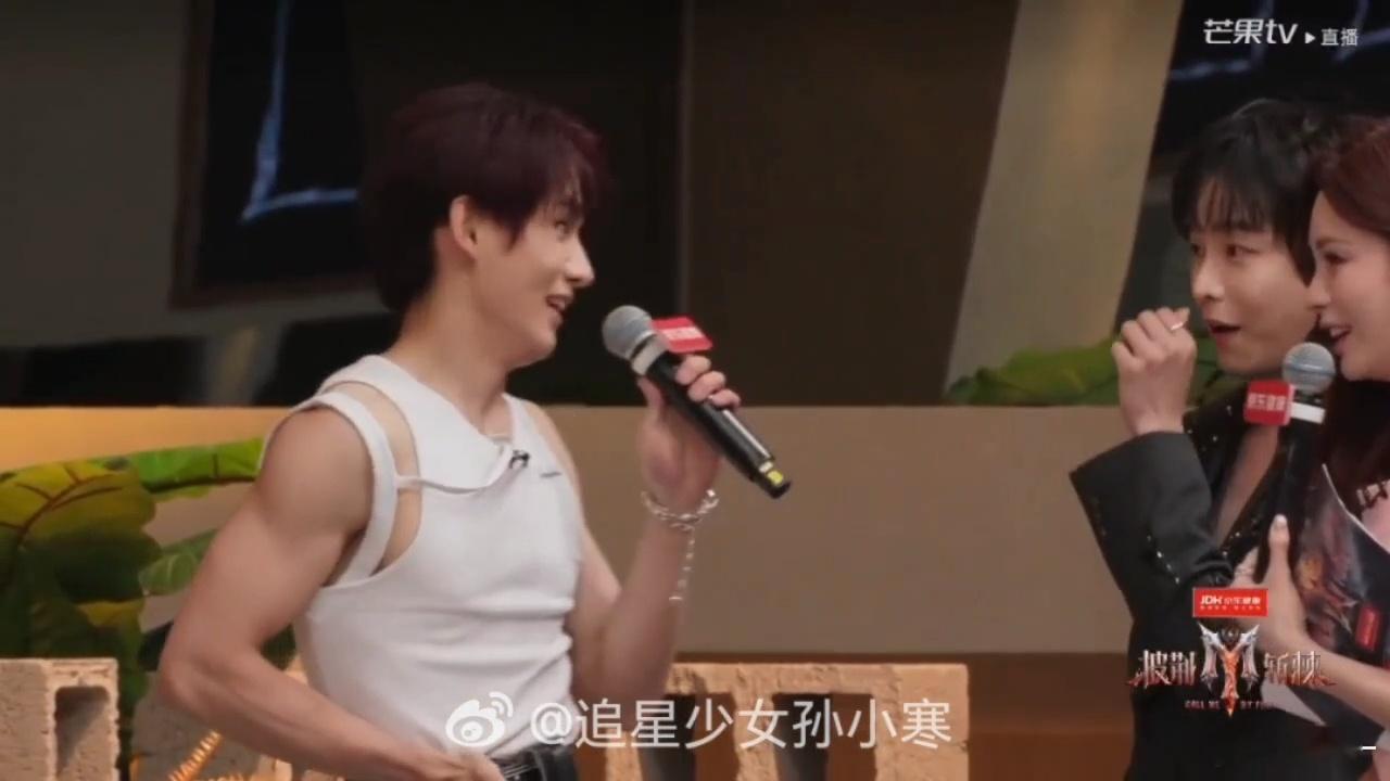 姚琛肌肉线条going我姚琛这次体能测试直接燃翻，接连完成22个动作毫不吃力，常