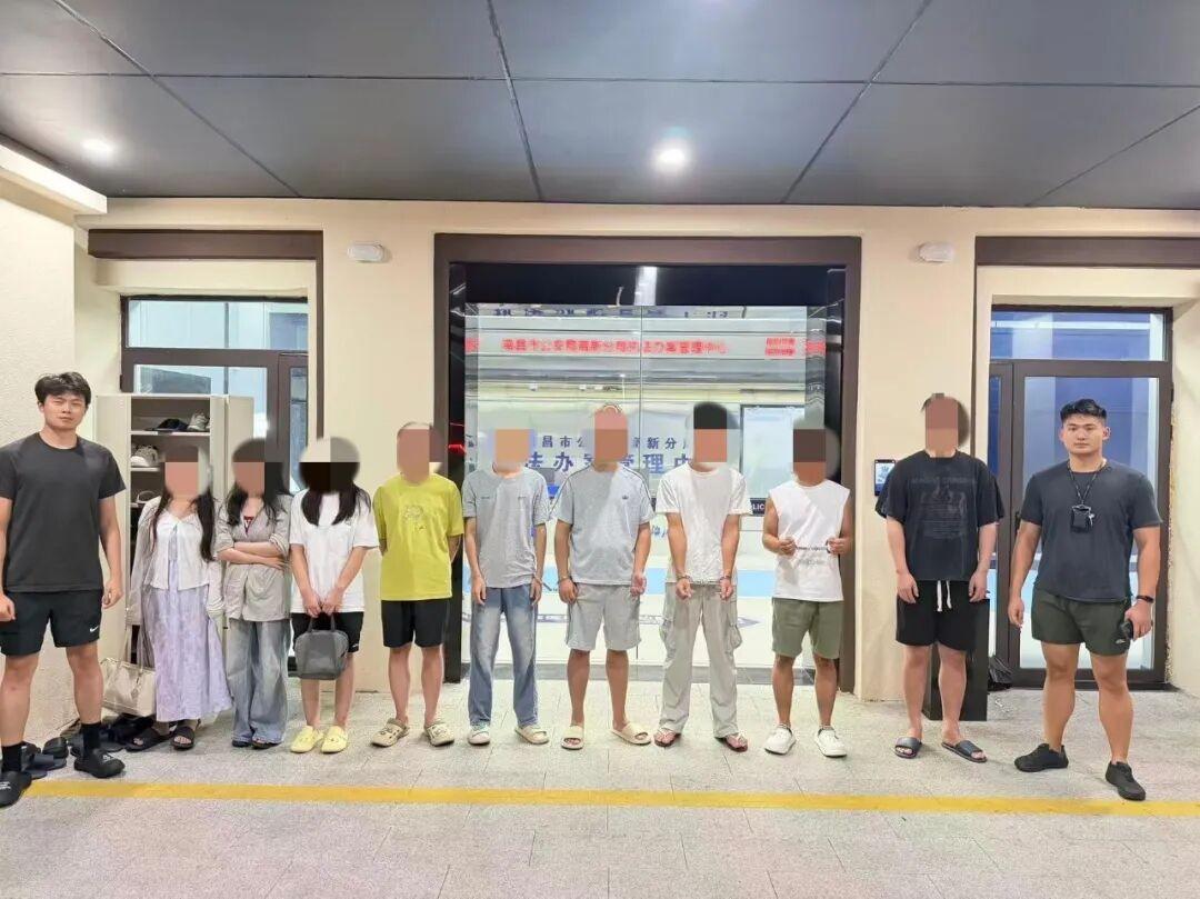 收藏品鉴宝骗局盯上老人，警方：正规拍卖只在成交后收佣金

近日，南昌市公安局高新