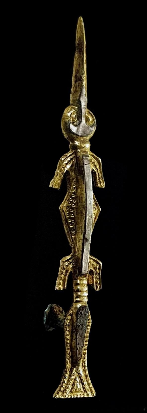 中世纪早期艺术  Early Medieval Art   来自萨顿胡的盾牌支架