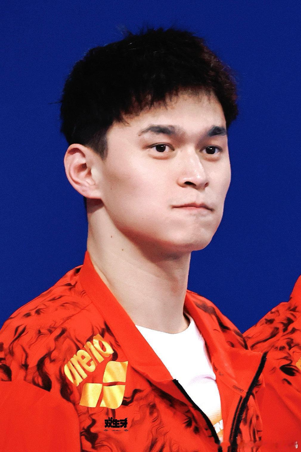 孙杨100自预赛小组第1岁月从不败热爱，34岁孙杨100自预赛小组第一，日复一日