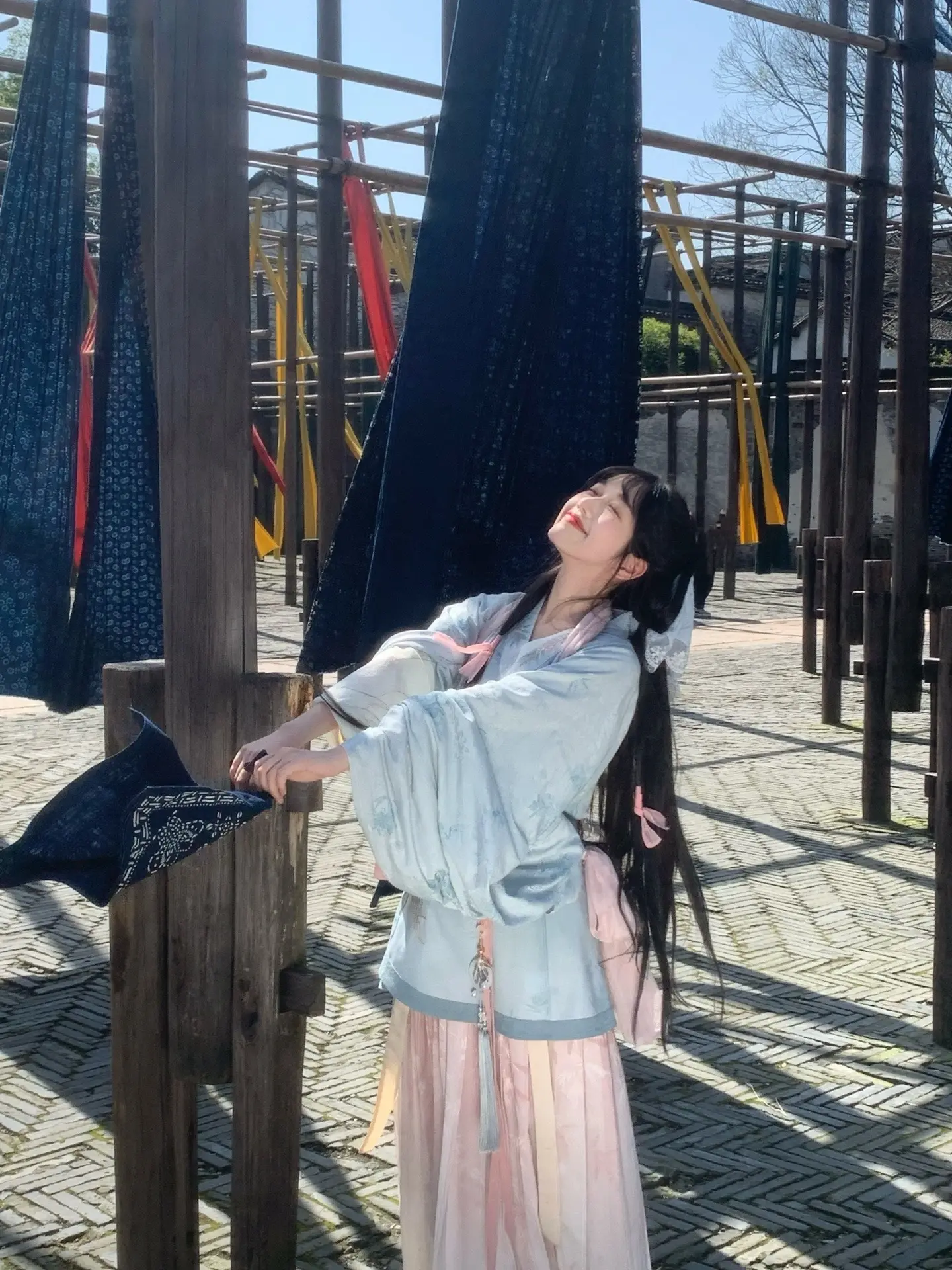 “我在江南撒把欢～”