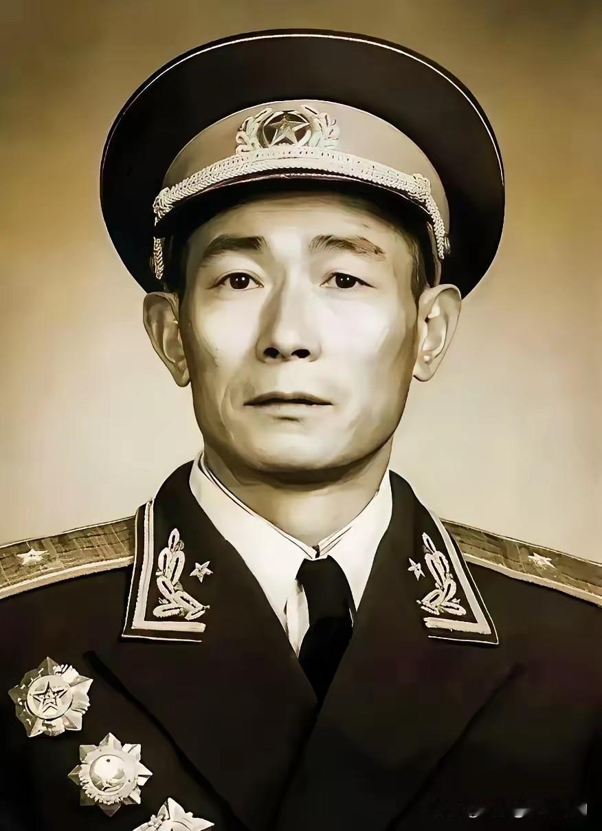 1938年，日军占领祁县后，扶持了不少汉奸。386旅旅长陈赓气愤的说：“得杀几个