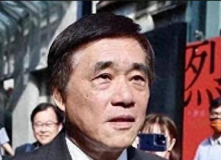 时代变了！
郝龙斌辩论输惨了！



郝龙斌昨晚有些吃力。
他准备了很久，
说的