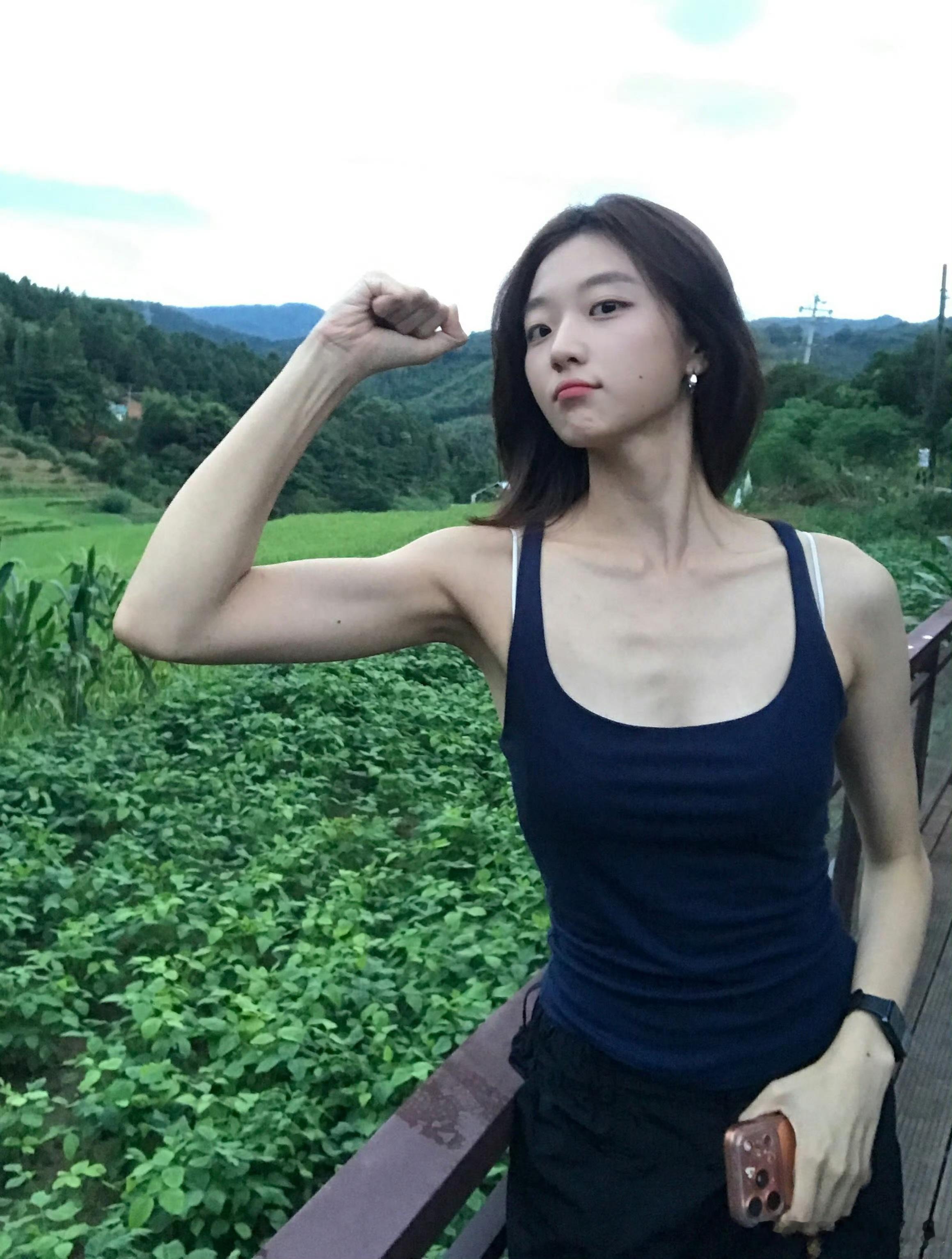 孙千ins被巴西剧粉刷屏孙千Flora海外圈粉一打开孙千ins评论区就能感受到，