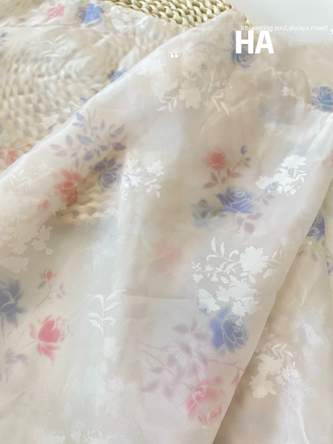 这个剪花不太俗｜25印花面料推荐