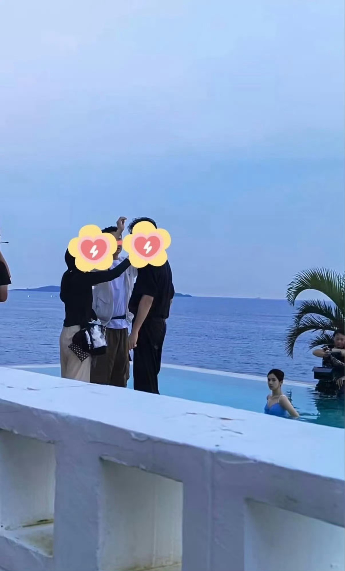 张婧仪泳装路透内娱少有的真漂亮的美人 