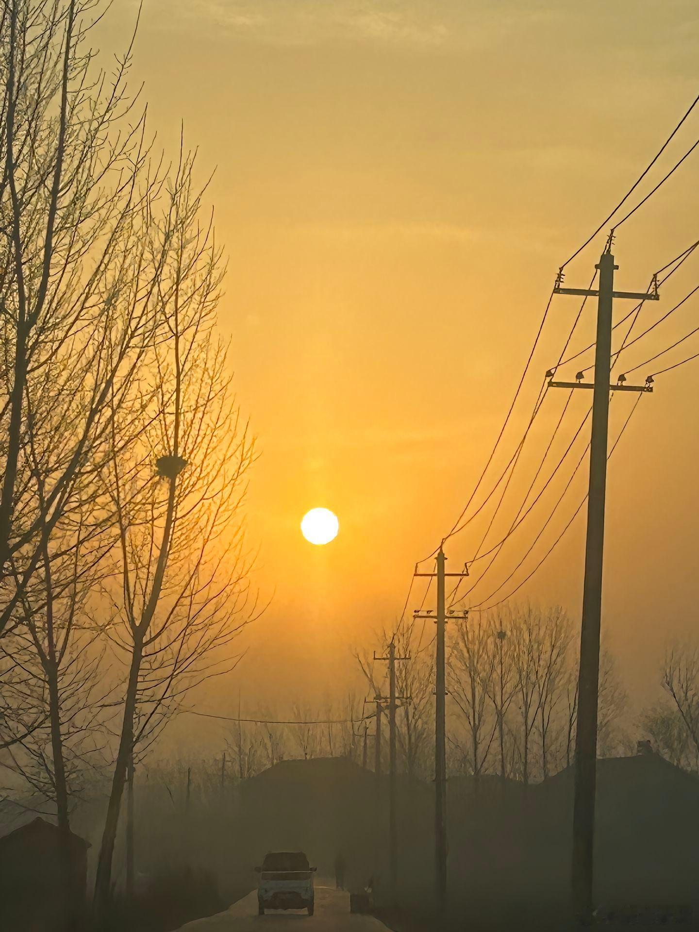 随手拍能感动人心的永远不是语言，而是行动、能始终如一的永远不是虚伪的热情，而是真