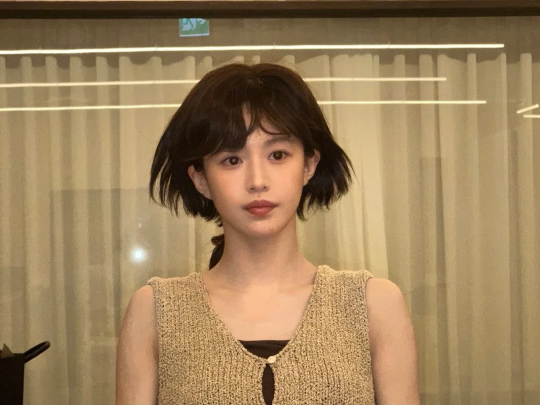 高允真更新ins