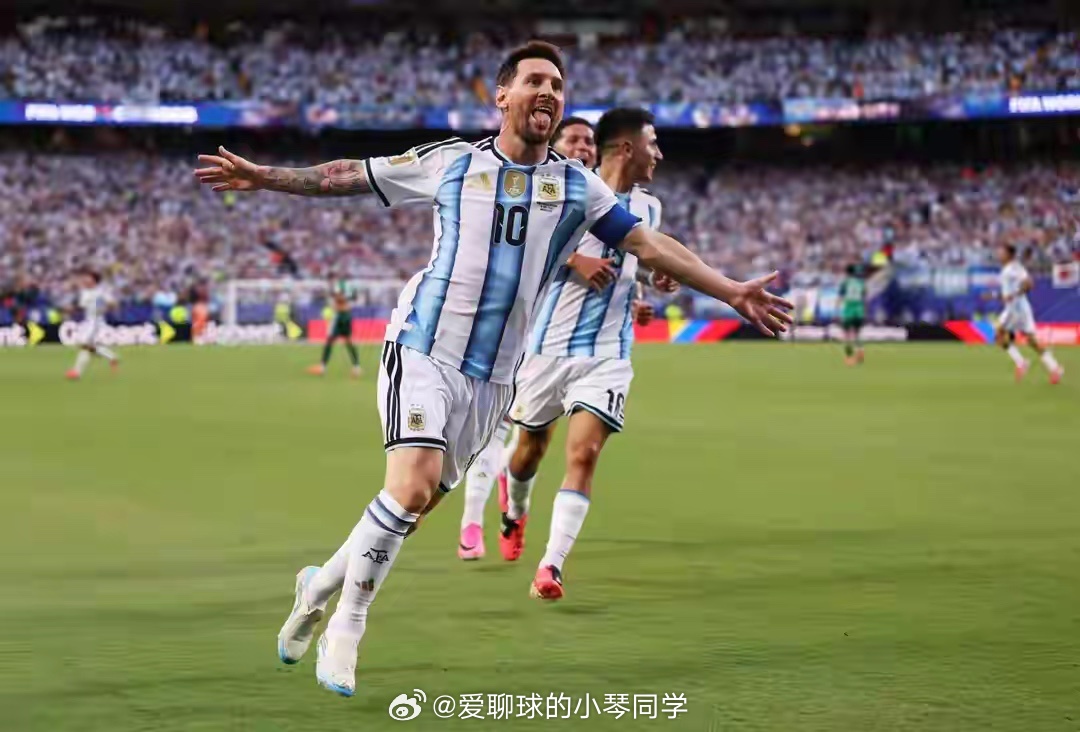 38岁梅西创纪录，阿根廷3-0开门红，差1球独享射手王 压力给到C罗作为世界杯卫