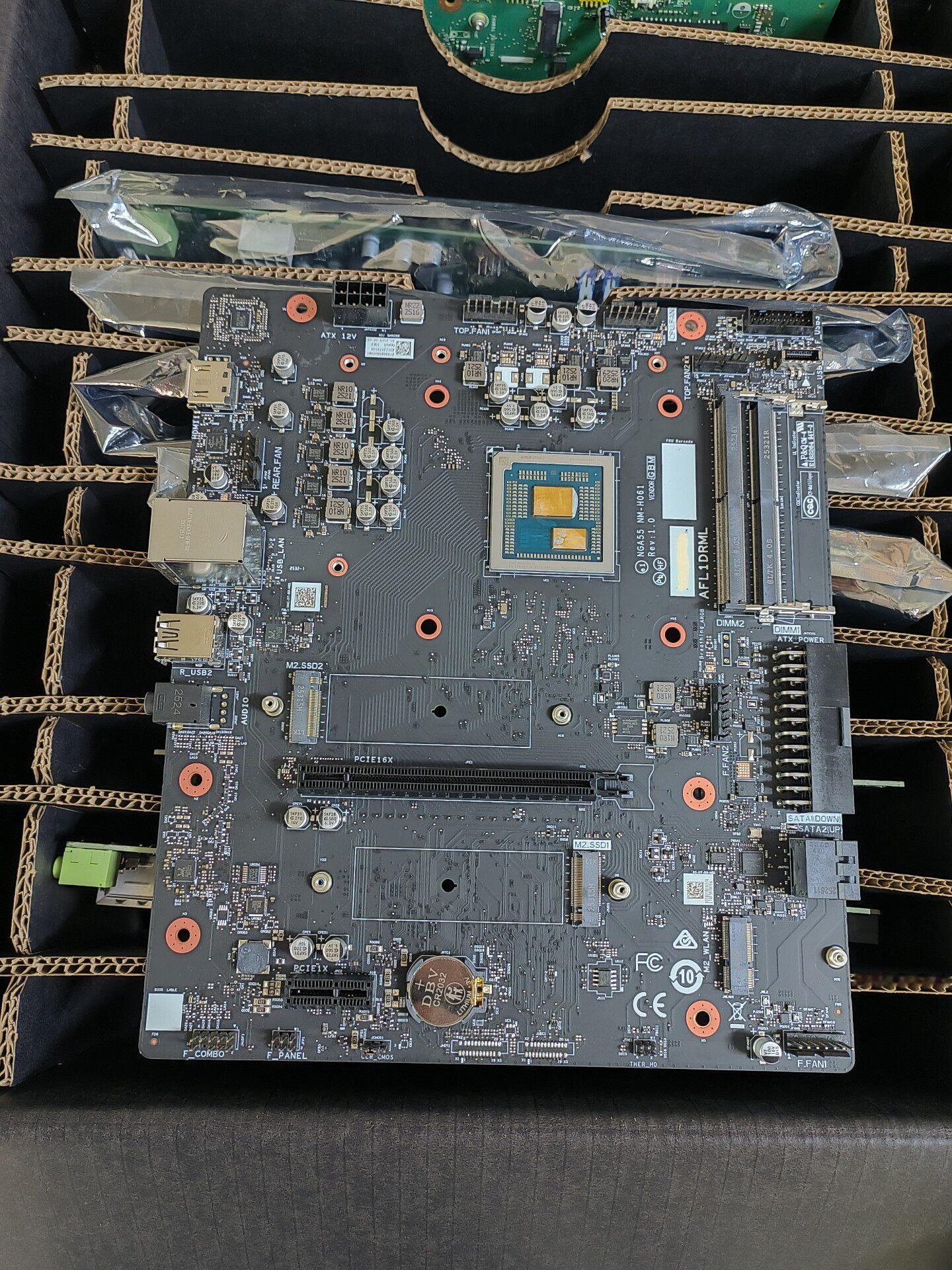 笔记本的低频率ddr5，12g 通常 400 左右，24g 900 左右。12g