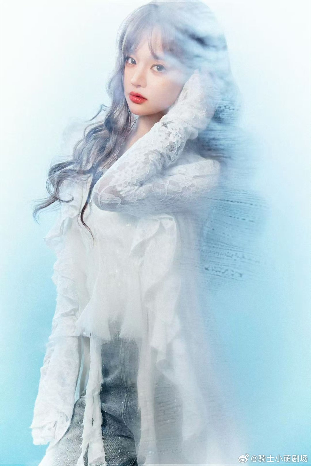 黄霄雲的吻痕申请出战唱跳双绝的黄霄雲太圈粉，实力与颜值兼备，每一帧都尽显舞台魅力