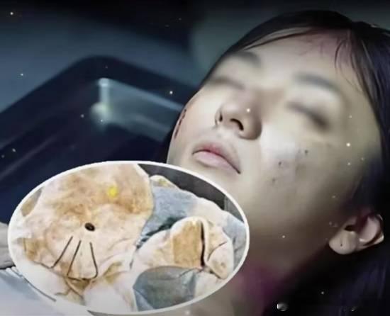 韩国命案，妻子骨折生蛆死亡丈夫辩称不知情 骇人细节公开据看看新闻报道，去年11月