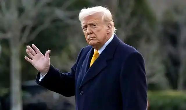 不惜抛售欧元也要救日元？美国这场仗义出手，实则是自救！特朗普的反常金融操作，看似