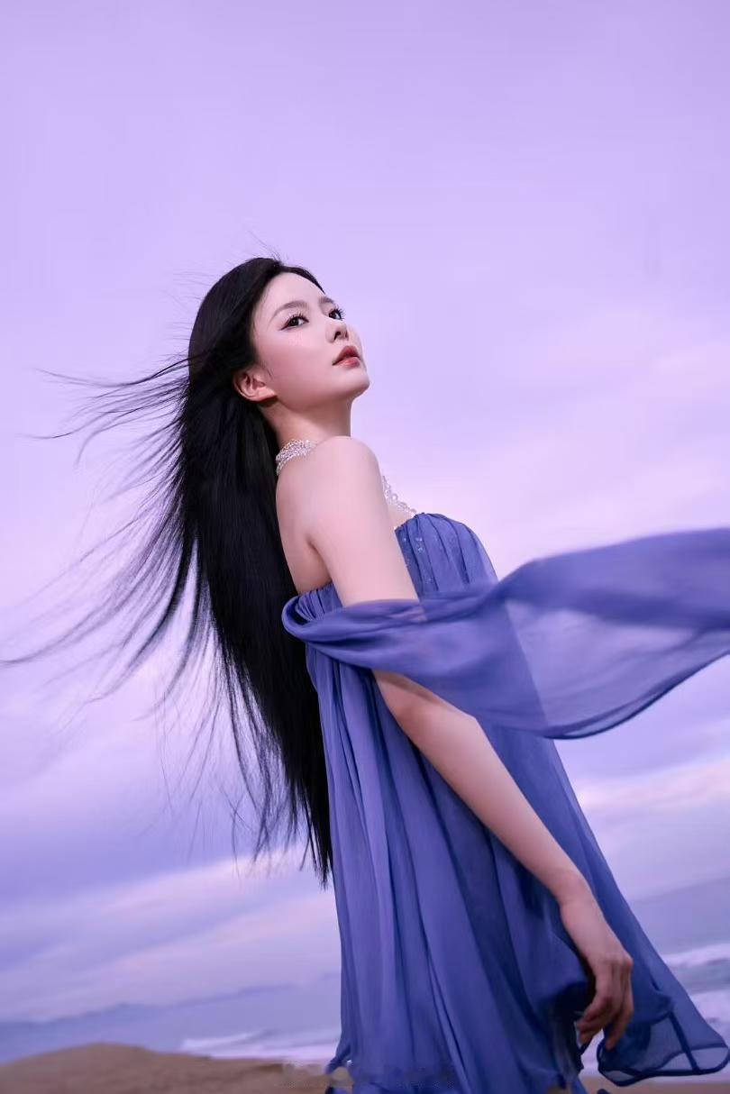 陈卓璇演唱会嘉宾杨坤杨迪家乡场诚意拉满，陈卓璇精心邀约嘉宾，音乐与欢乐双向兼顾，