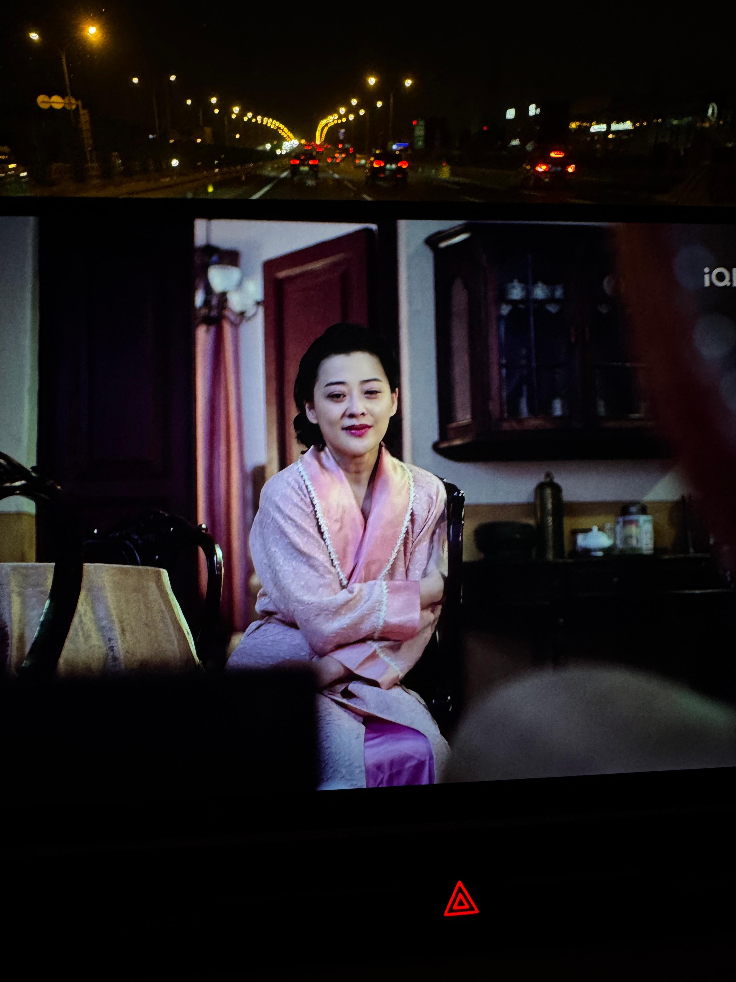 梅婷老师太美了。端庄优雅 ​​​