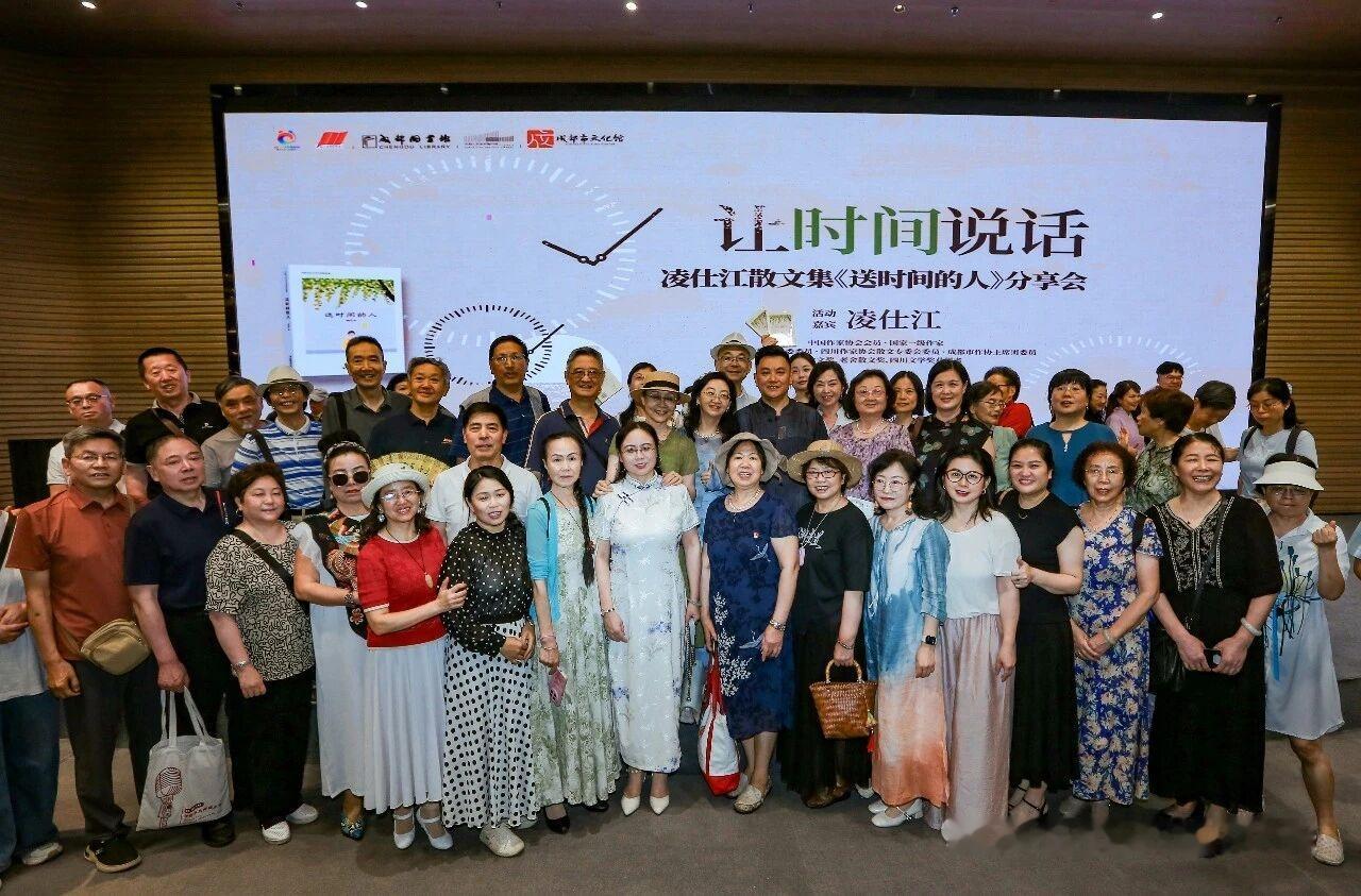 女同志生孩子坐月子，南北方的习俗还真不一样。


我出生在北方，当地风俗是出嫁的