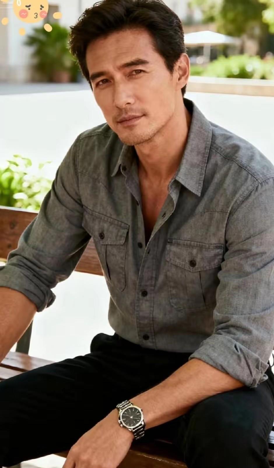 我这个人比较另类，不喜欢热闹，不喜欢往人堆里挤，不喜欢聚集，不喜欢到别人家去玩，