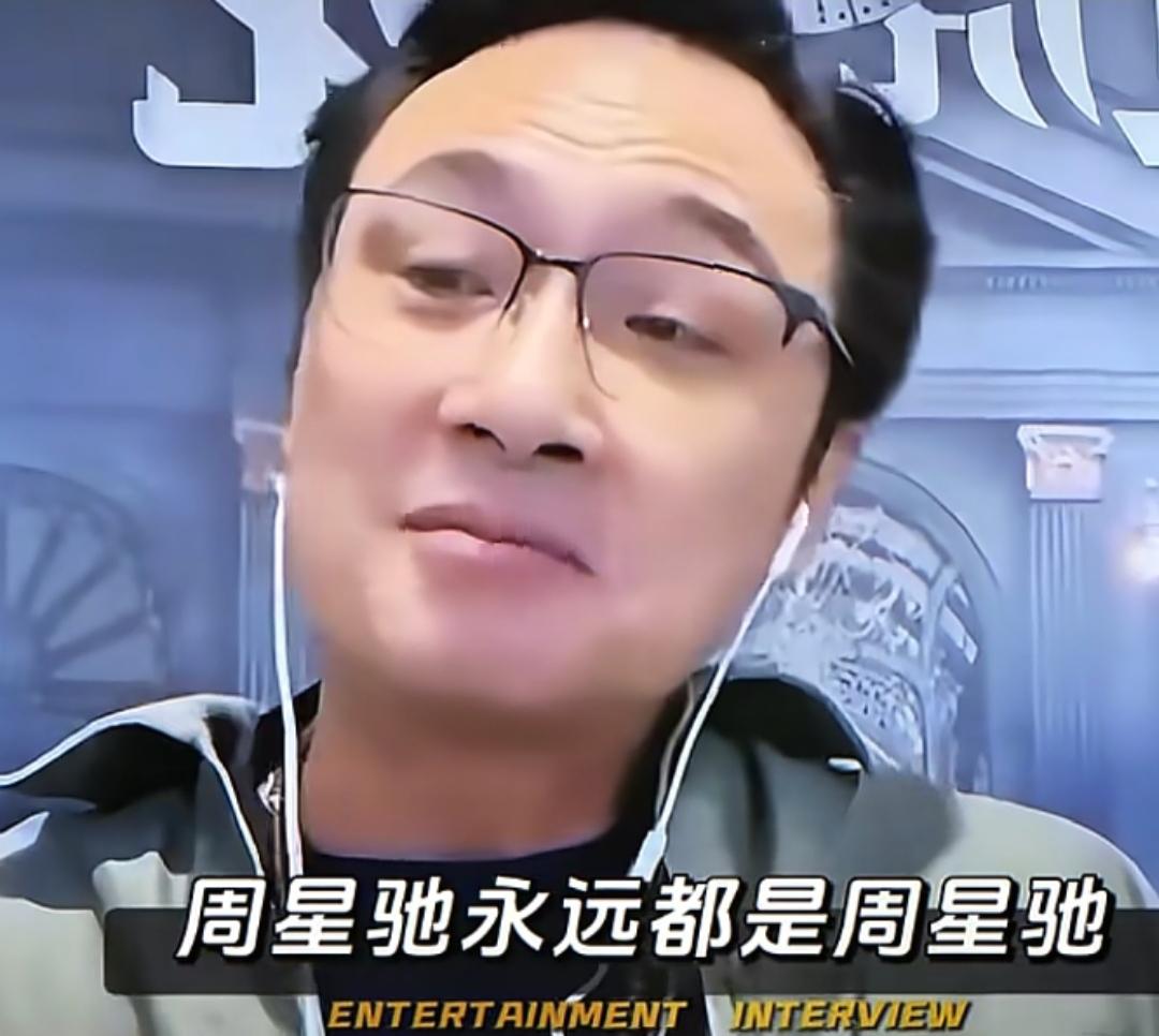 吴镇宇有一次，
模仿王晶说话，
说香港演员，
谁的演技最好，
吴镇宇说周星驰
永