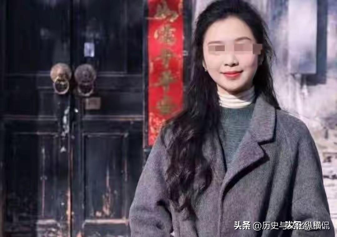 胡二妹太在意别人的评论了。这可怜的孩子。只上过初中，做火锅服务员，做导购，干的底