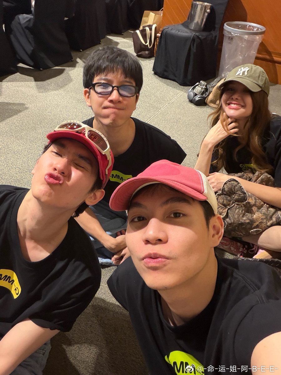 FirstKhaotung 仔仔发的，烤烤好可爱啊啊啊啊 