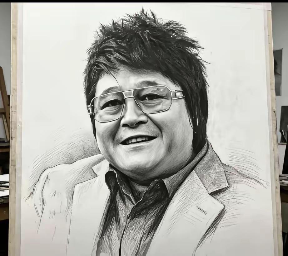 好家伙，这素描远看是韩红，近瞅咋像赵本山？
这个作者绝对开了挂，把两位顶流的神韵