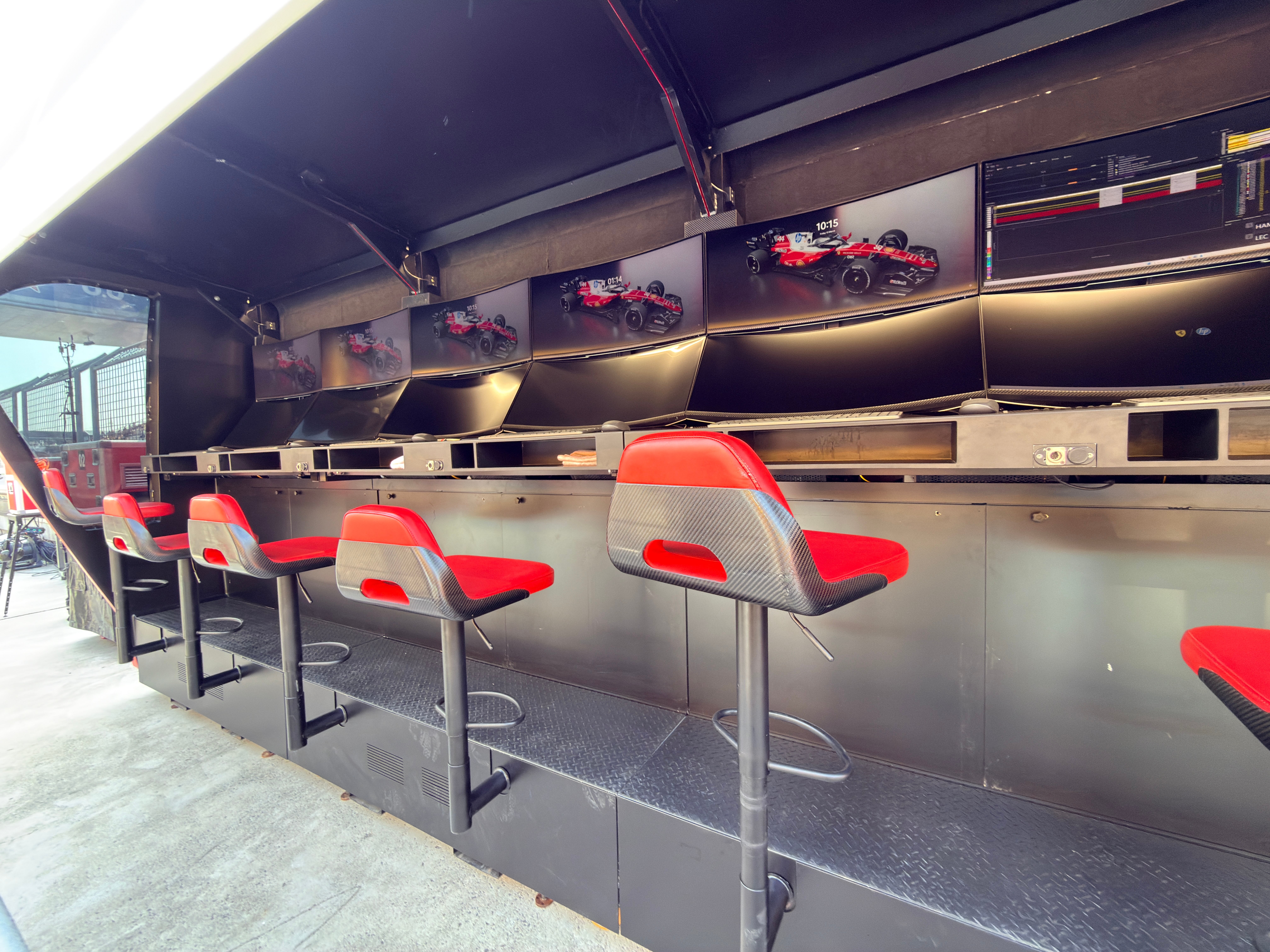 感受一下智商的高地～～法拉利工作台 上海·上海国际赛车场