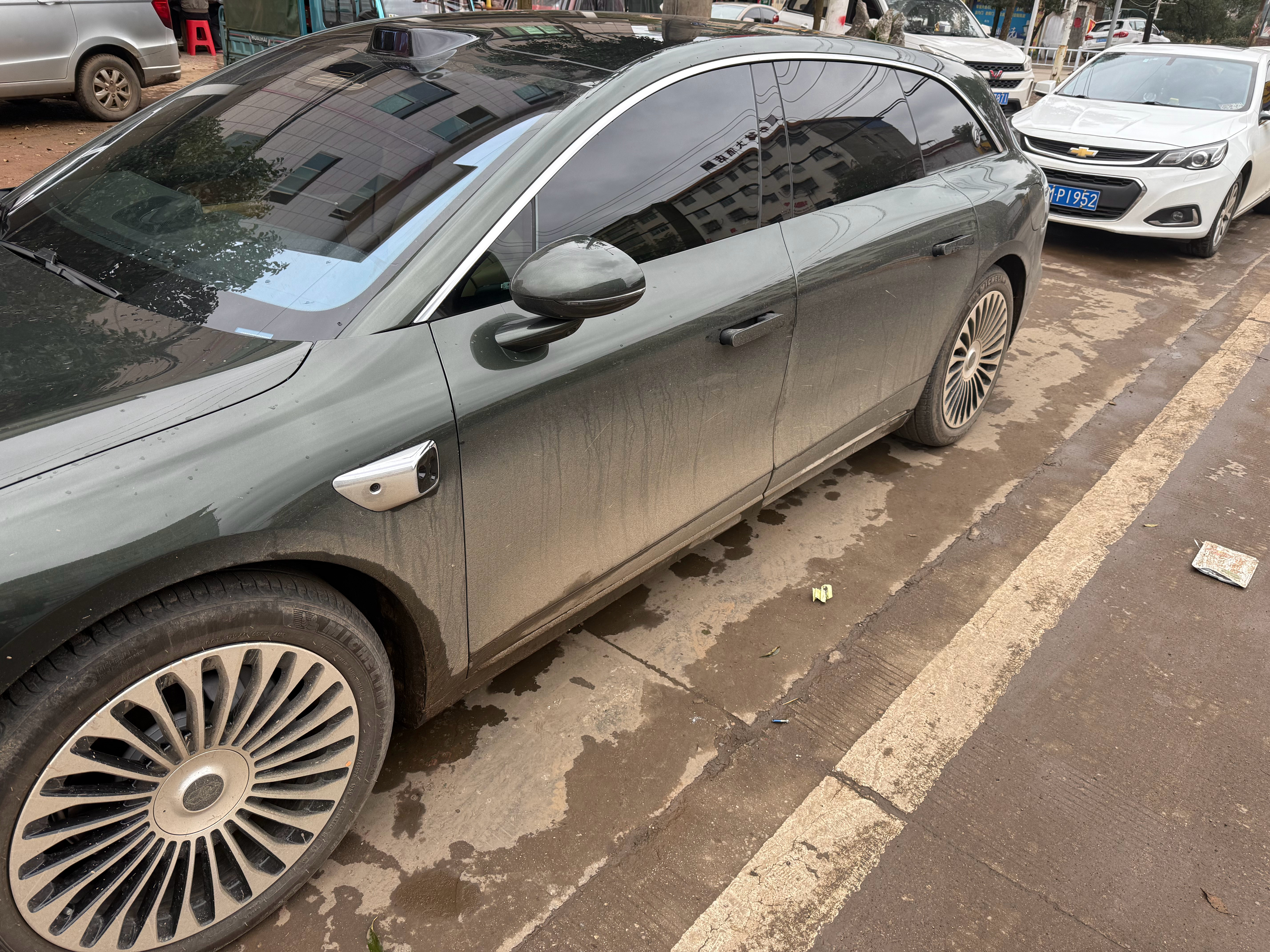 节前不洗车是正确的