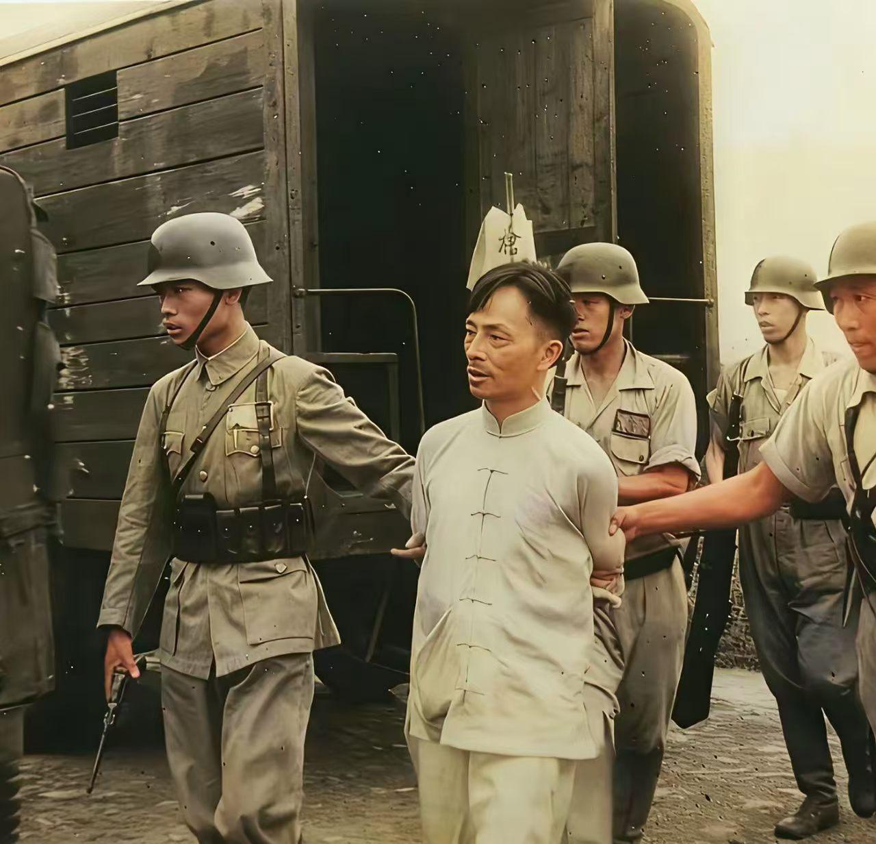 为爱情而献身的军统上校，丁悦，厡军统上海站行动二处上校处长，1949年5月，他的
