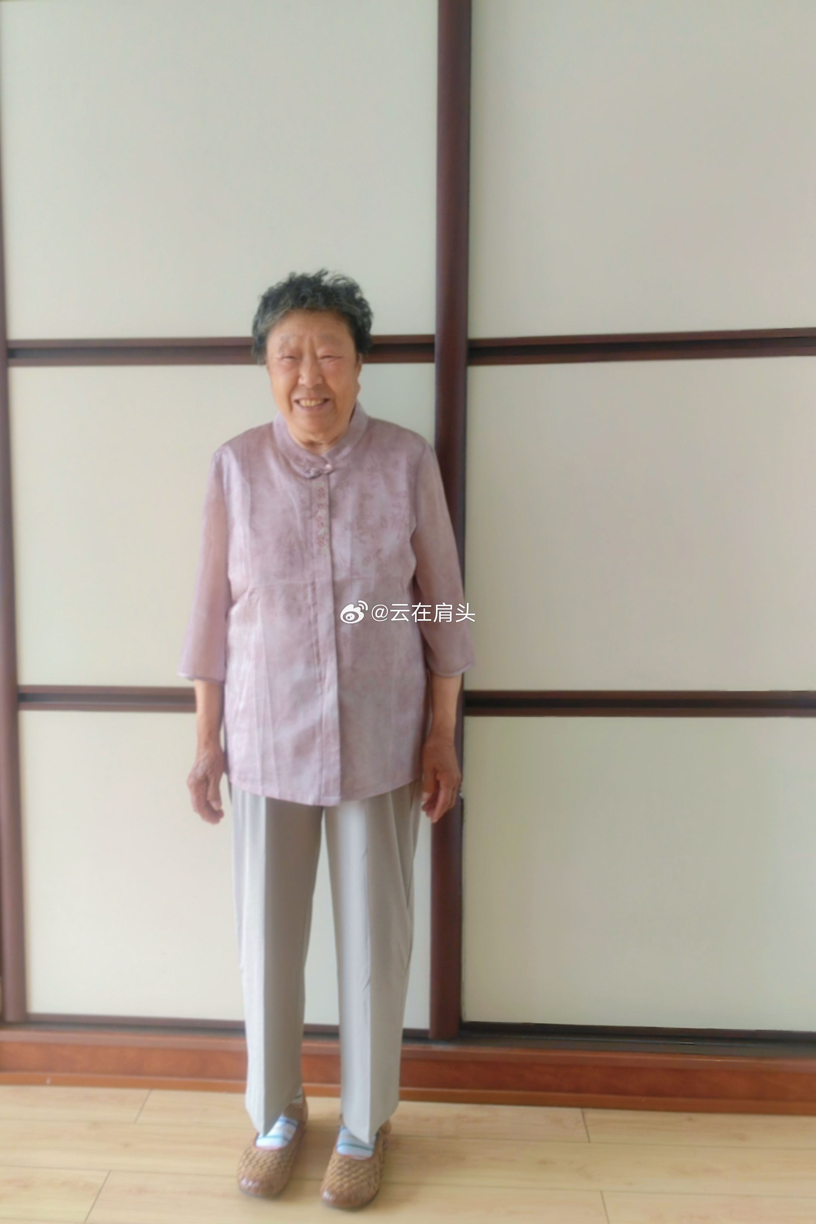 生活手记婆婆的大外孙婚期将至，首要嘉宾婆婆必须盛装出席。我在网海商城里选了又选，