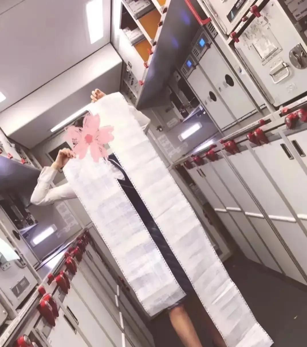 万万没想到
中印复航最难缠航线！空姐乘客集体吐槽谁懂啊！中印复航后，印度航线直接