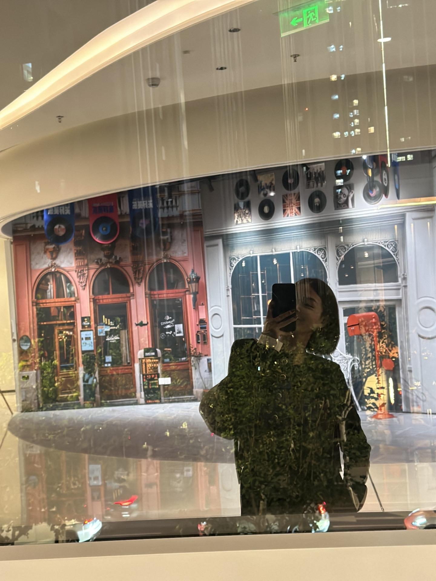 上海时装周。秀场直击东台新娘跟妆