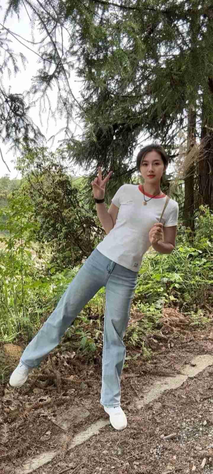 我的今日状态：😁轻松愉快
我这里的天气：☀️晴天