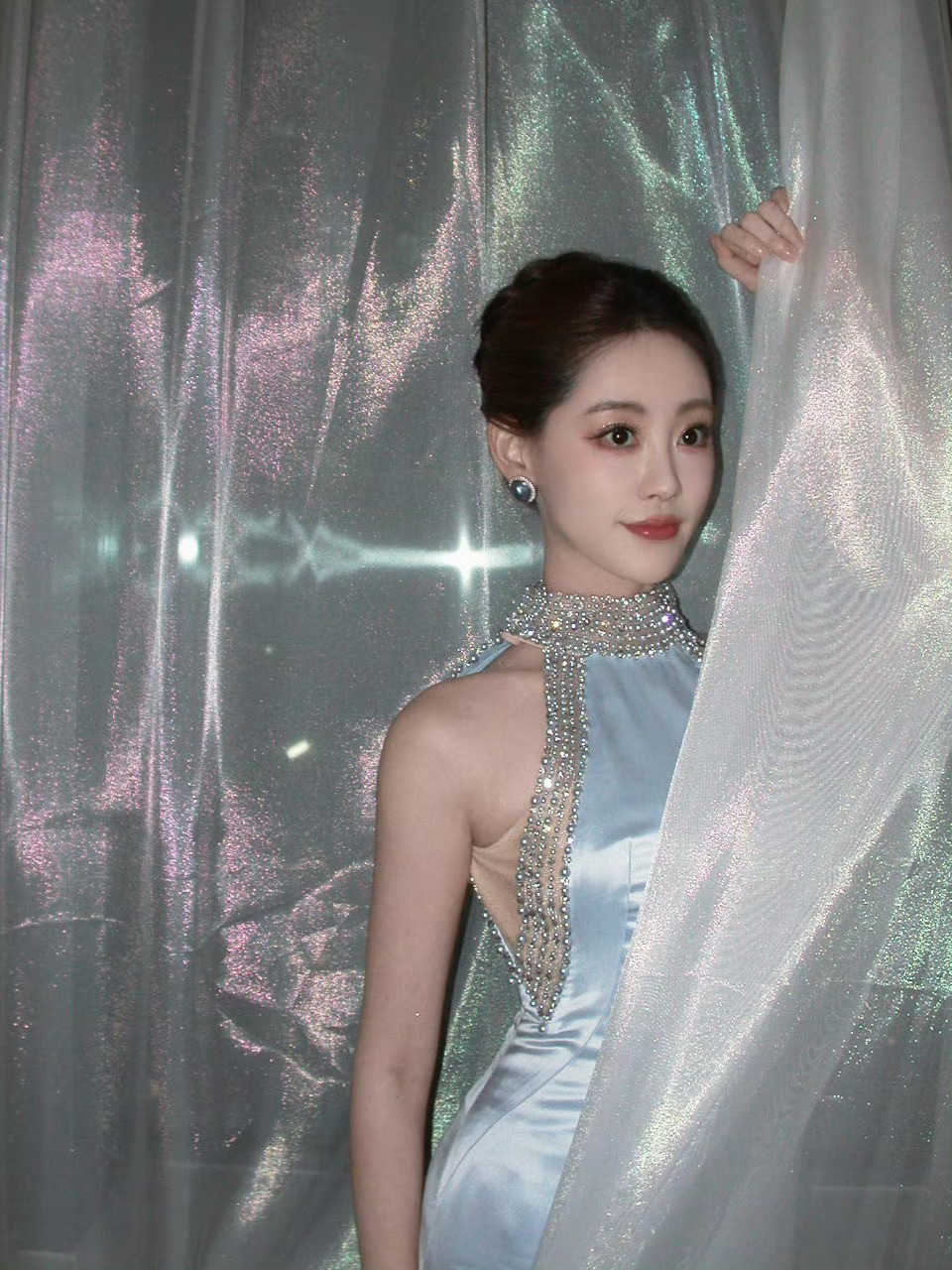 祝祝你这次的造型真的超美，你知道吗！恭喜祝绪丹！未来越来越好～ ​​​