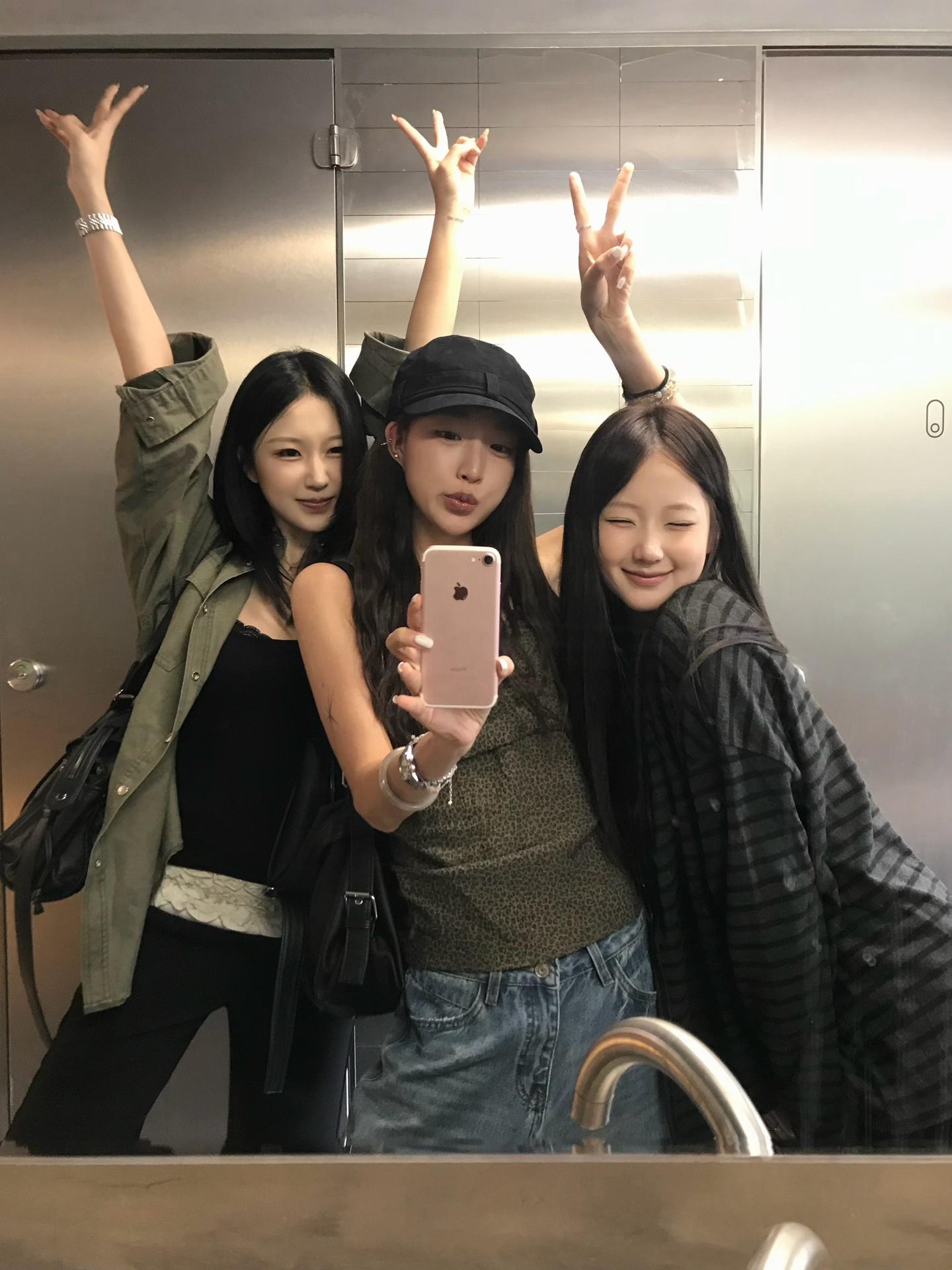 存一些和诡秘不求人拍照姿势📷
