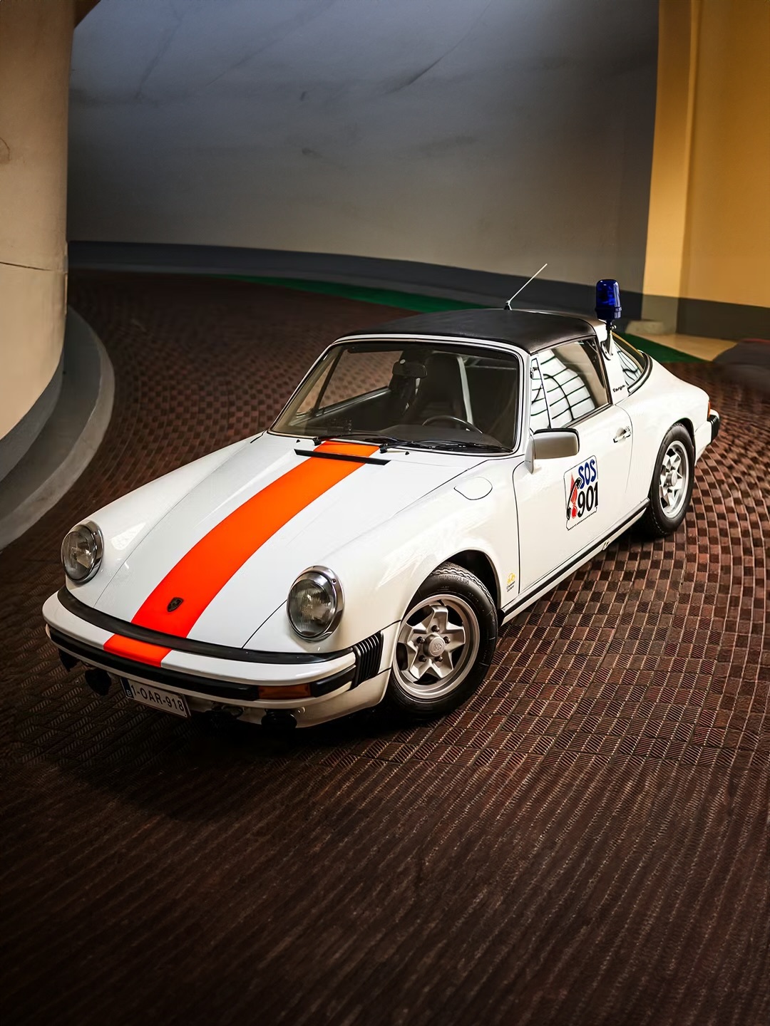 各地的保时捷 警车🚓🚓🚓一天一张文艺照