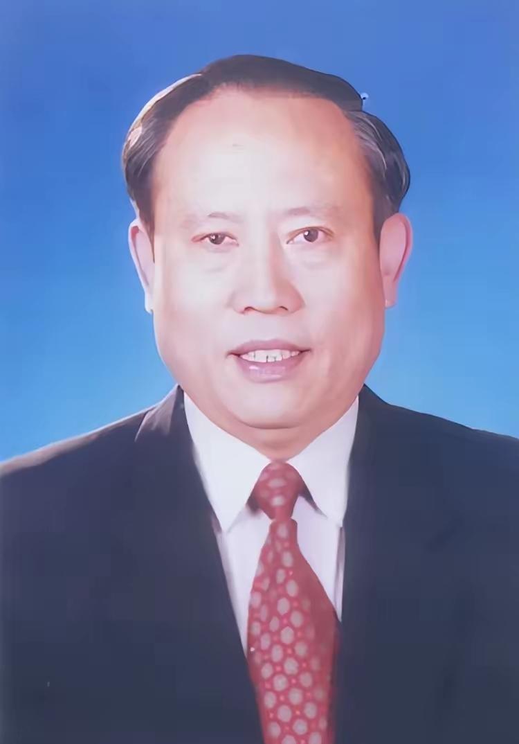 1997年7月，时年58岁的徐有芳肩负重任，从林业部部长调任中共黑龙江省委书记。