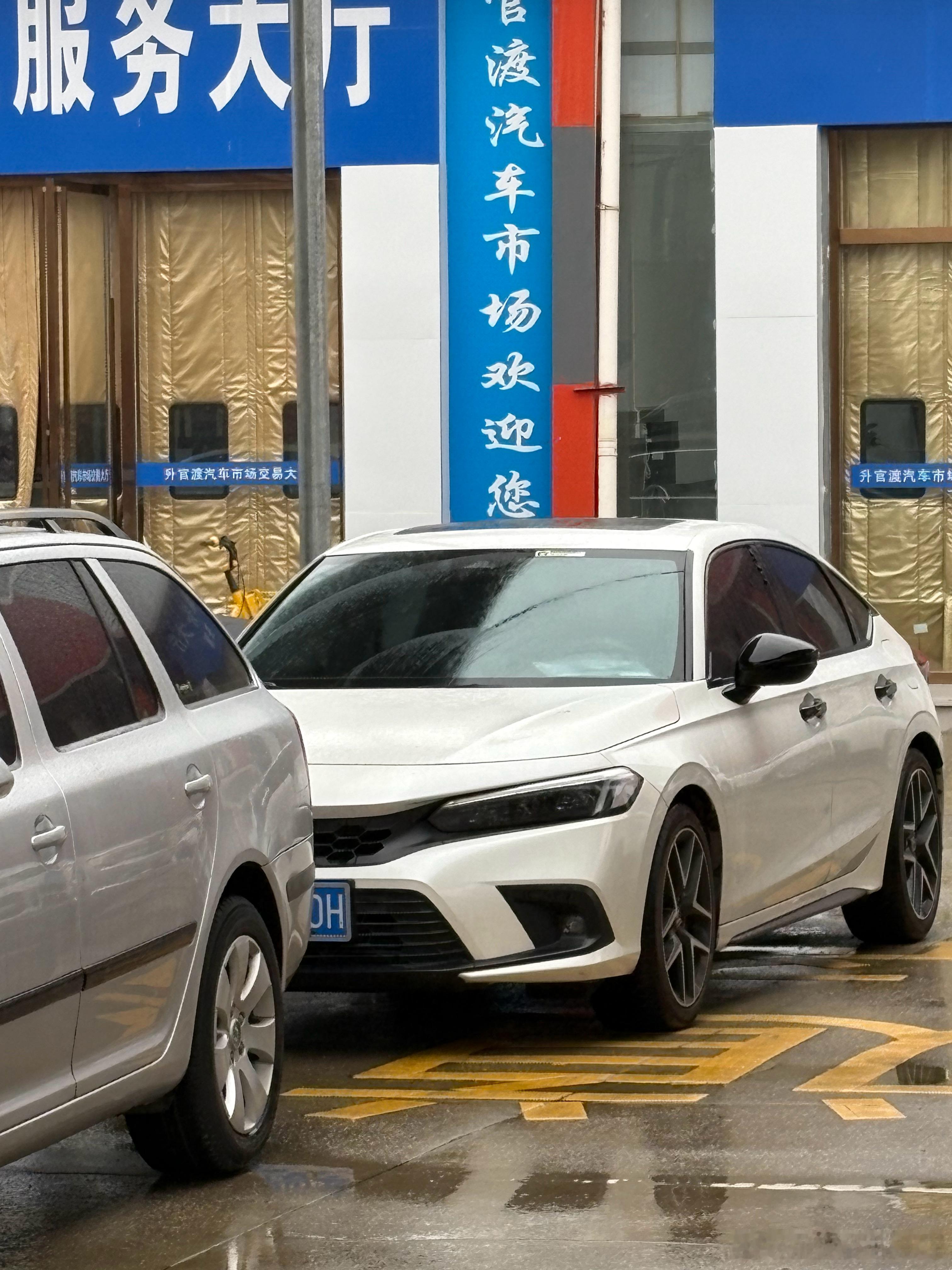 给客户淘了一台FL1手动思域原漆 1万多公里 非常无敌极品 武汉