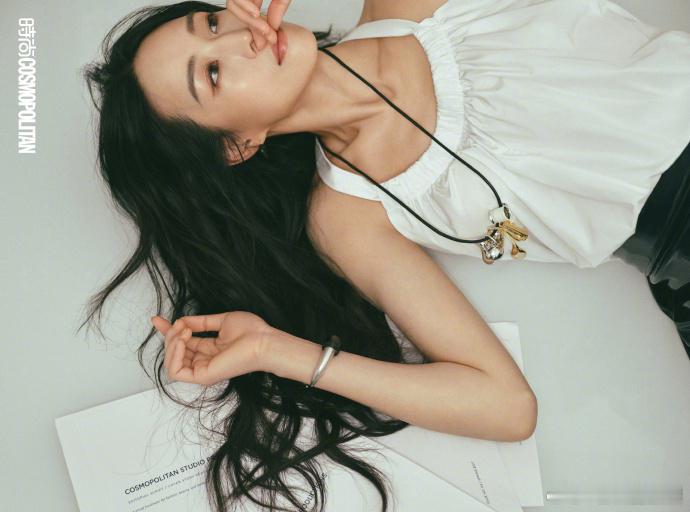张钧甯大女主气场张钧甯气血足到头顶张钧甯气血充盈气色通透，从容松弛自带大女主风范
