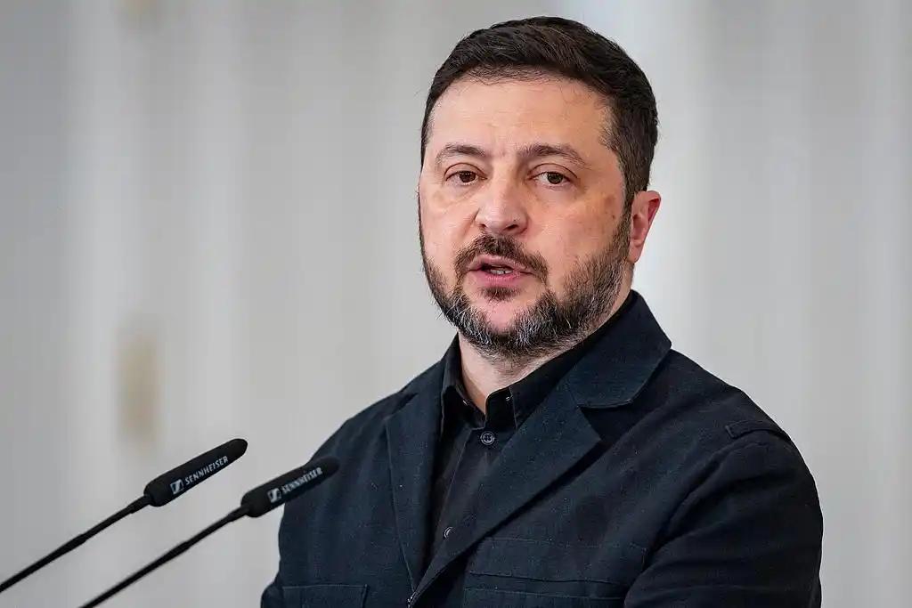 泽连斯基罕见服软，3月27日乌克兰总统在接受采访时，抛出一个重磅消息，关于乌美俄