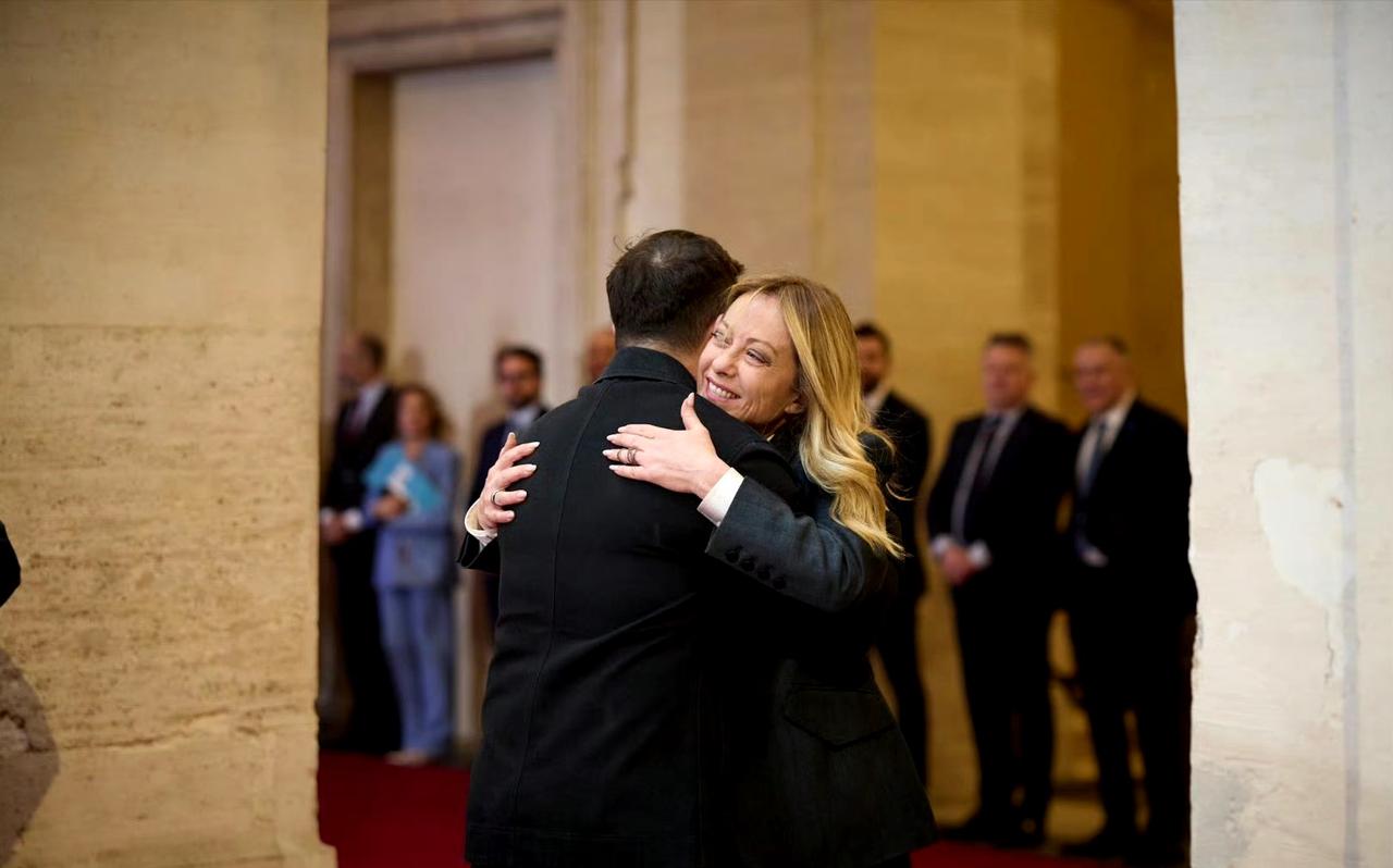 继访问德国和挪威后，

泽连斯基抵达意大利 ​​​