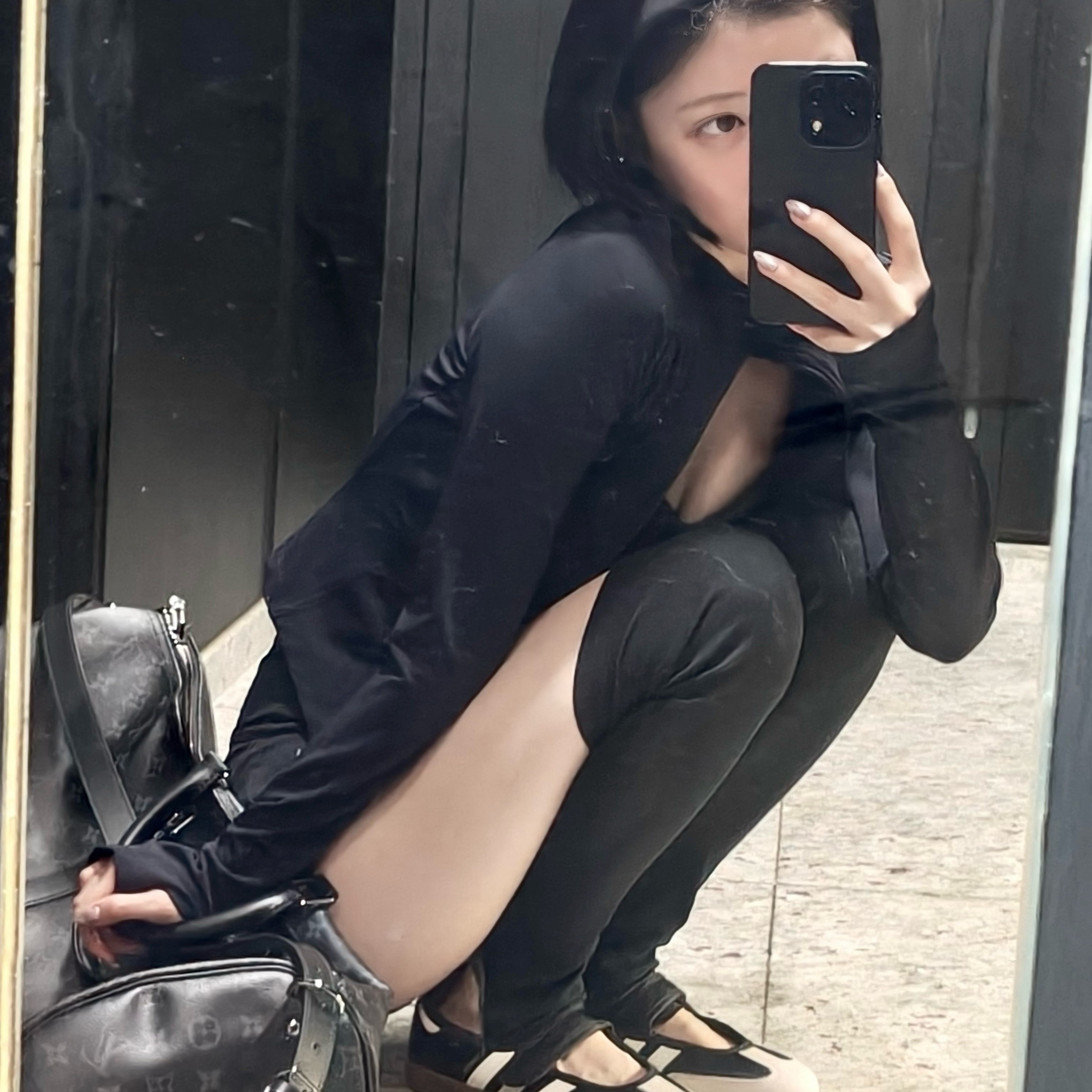 又在硬挤🪝 强行卖🥩硬色情好心酸[笑cry] ​​​