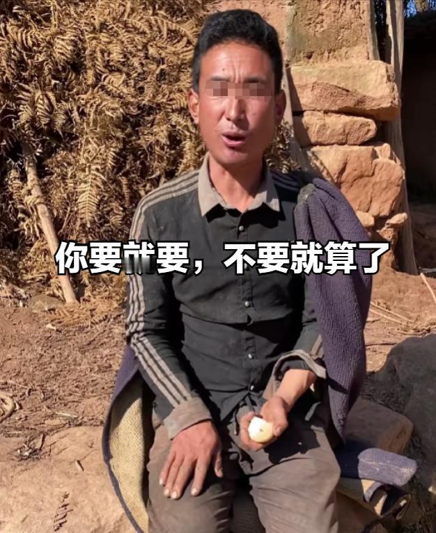 这件事最让人心寒的，
不是管理员要200块水费，
而是好人做公益反被质疑摆拍。