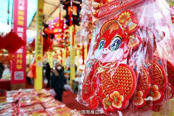 春节申遗成功后第一批受益者出现了  春节申遗成功对于我们来说都是很有意义的事儿，