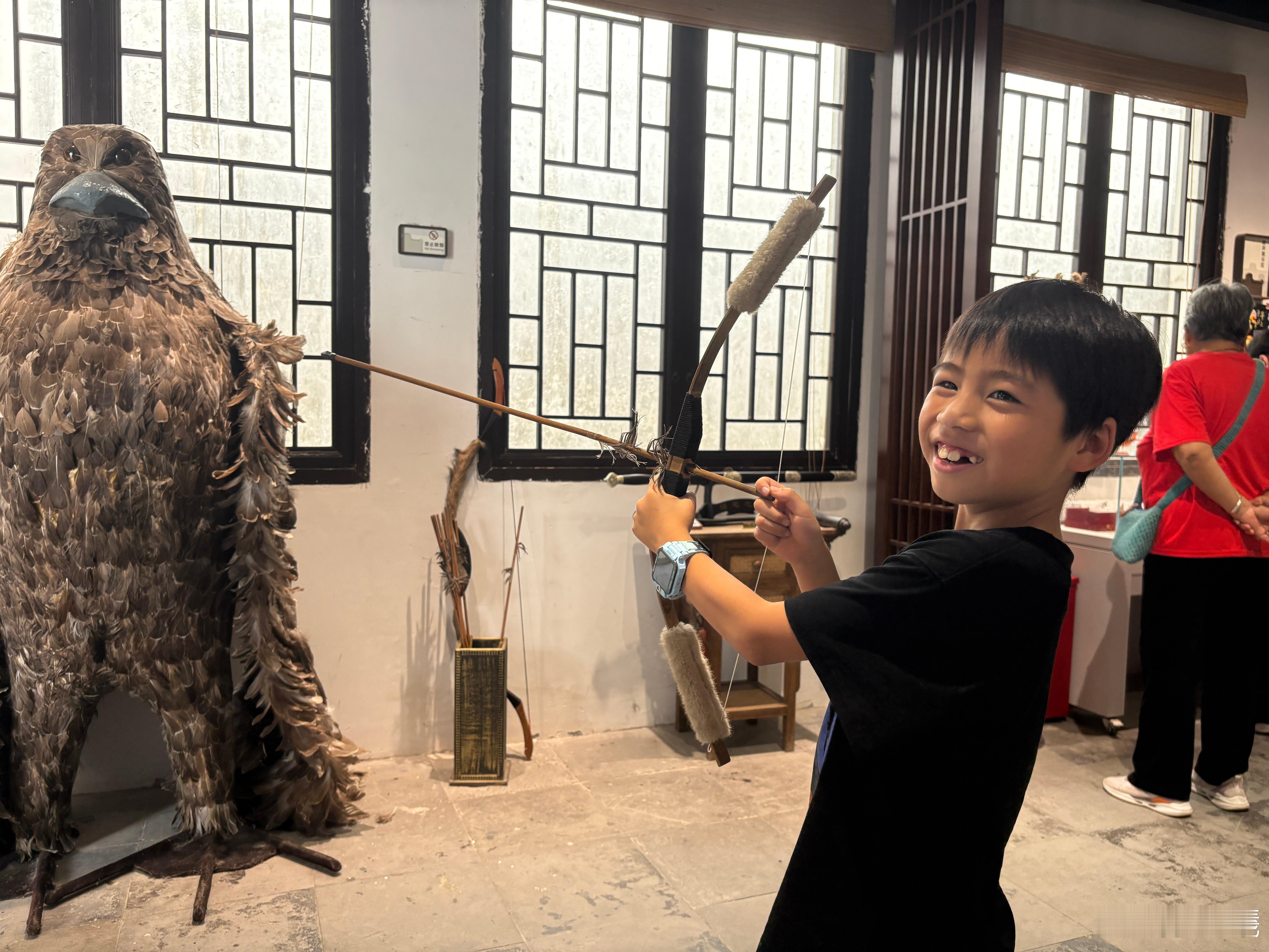 来都来了..金庸故居看一眼.. ​​​