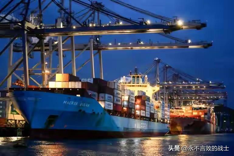 李嘉诚最后成了冤大头！

当初要不是我们拦着，李嘉诚在巴拿马的两个码头就顺利出手