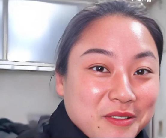 最强扶弟魔！安徽滁州潘晓梅，卖烧饼12年，攒下近百万积蓄，却不顾老公孩子反对，为